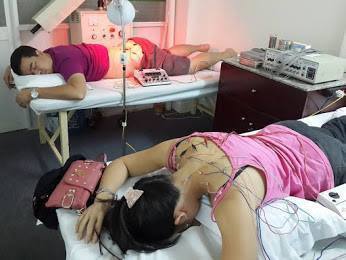 Chữa đau vai gáy bằng phương pháp châm cứu